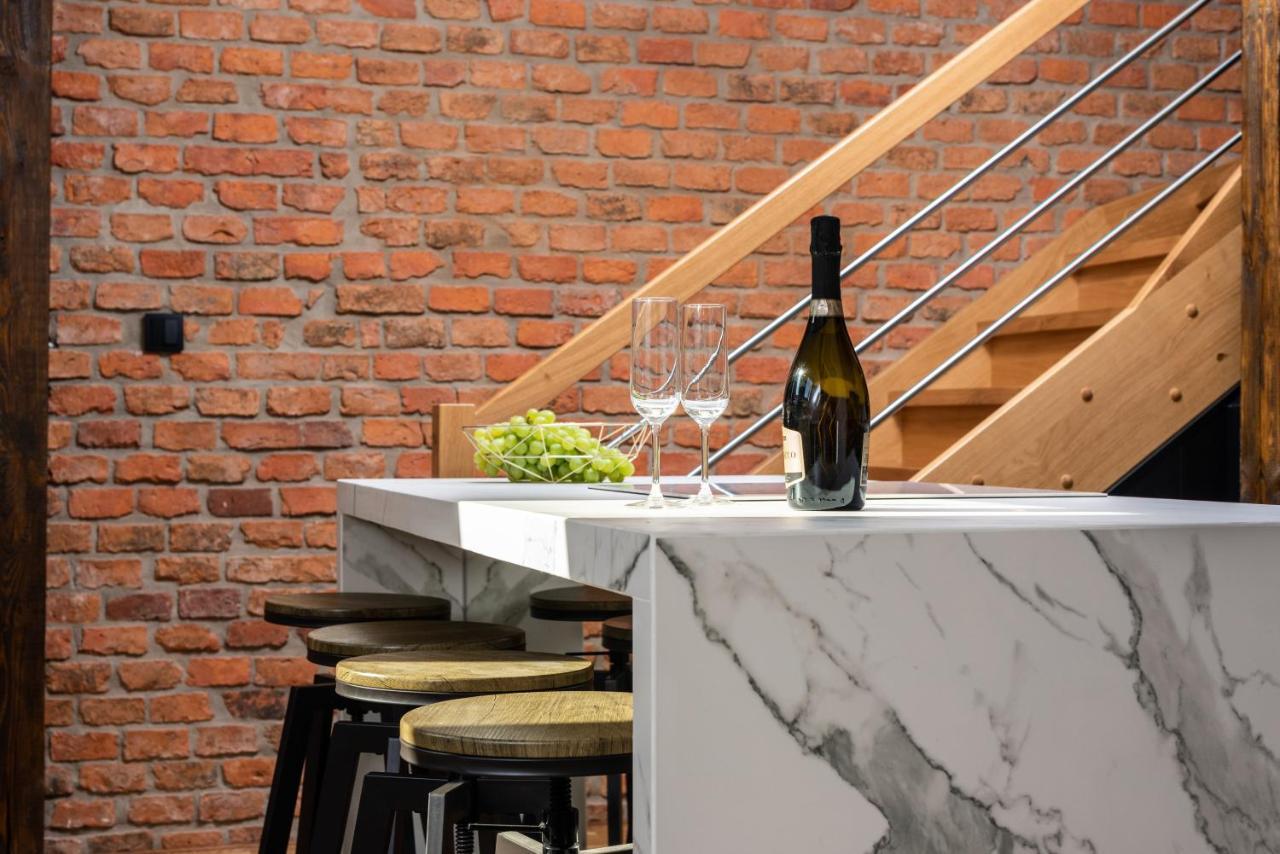 Riverside Premium Class Apartment - By Upstairs Cracovie Extérieur photo