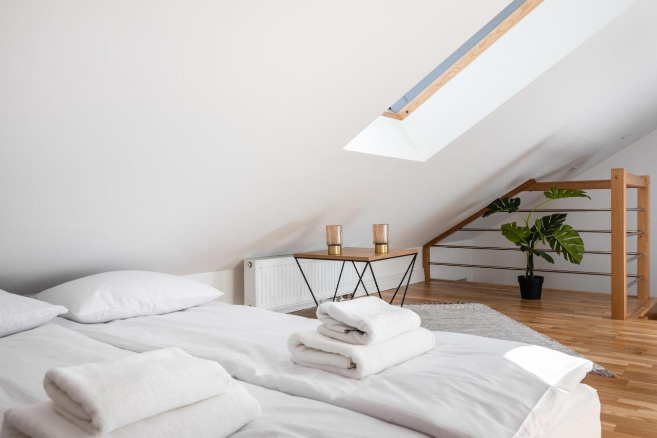 Riverside Premium Class Apartment - By Upstairs Cracovie Extérieur photo